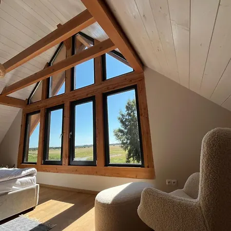 Dom W Brzozach * 罗威